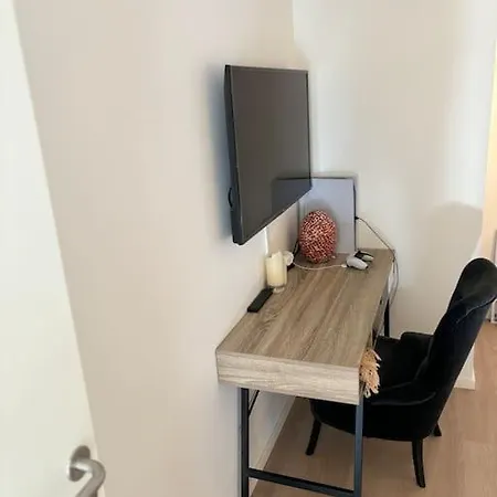 New House From 2023 호텔 로스킬레